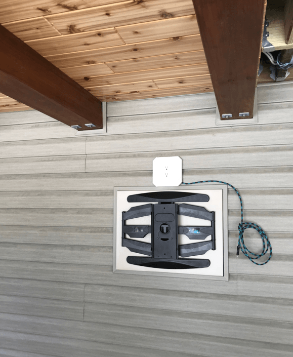 outdoor articulating tv mount
