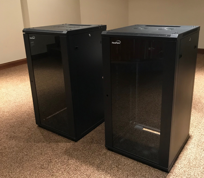 twin 22u racks